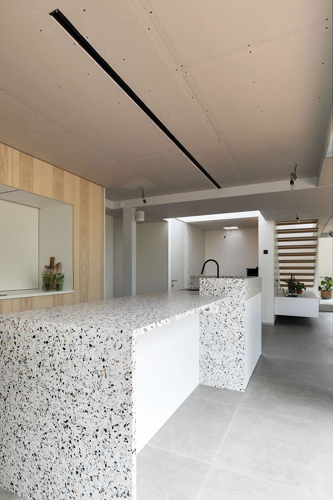 Totaalrenovatie dokterswoning Roeselare